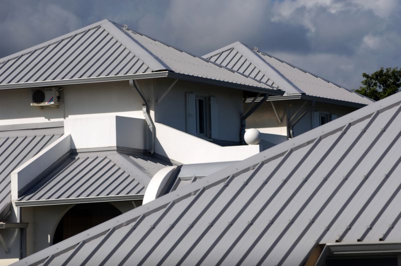 Aluminum Roof Installation in Long Island, ME